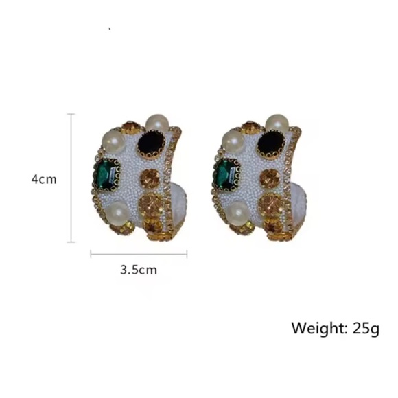 Baroque Noir Pearl Crystal Earrings - Picture 4 of 4